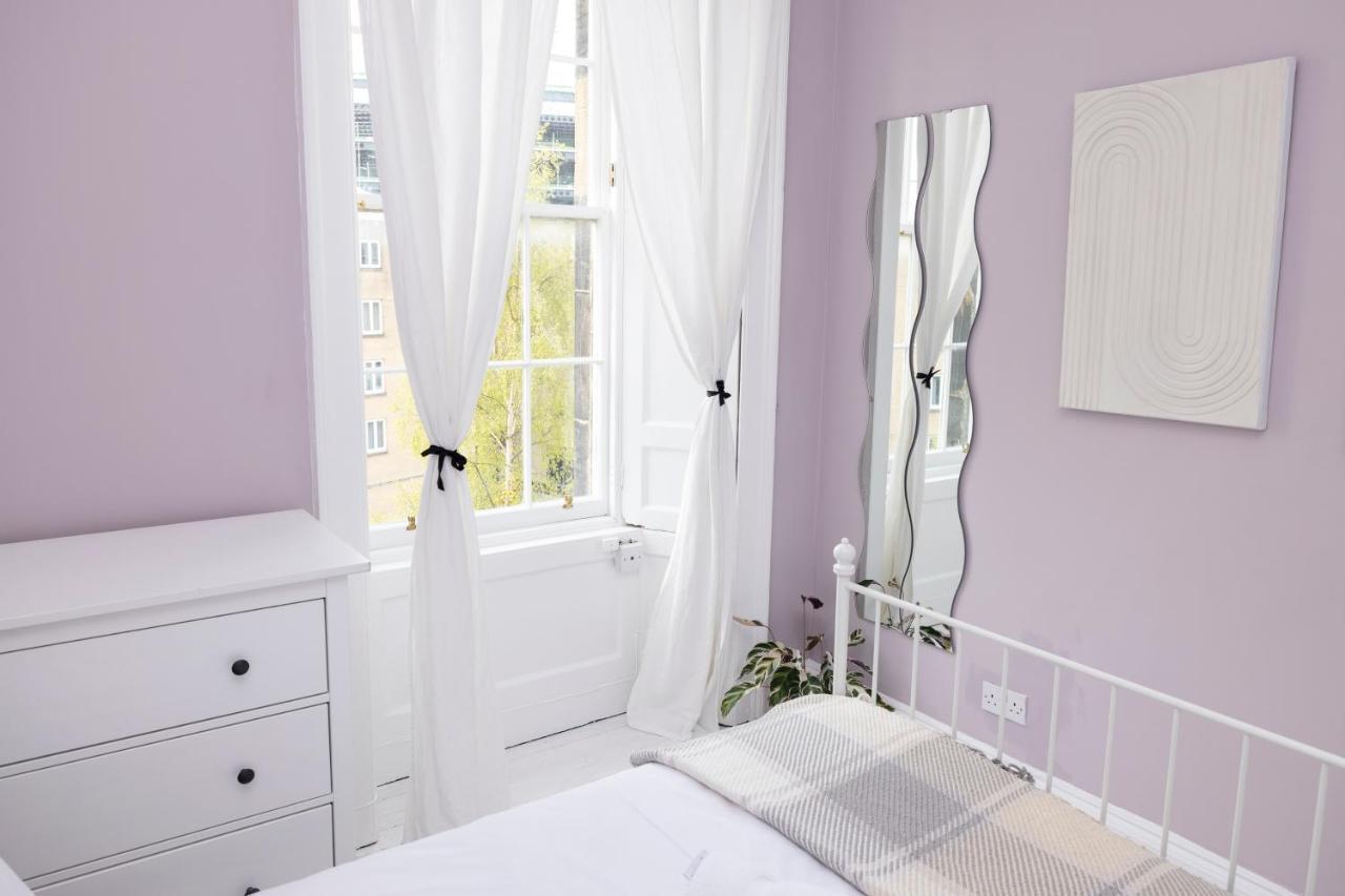Altido Glamorous 2-Bed Flat Near Edinburgh Castle 외부 사진