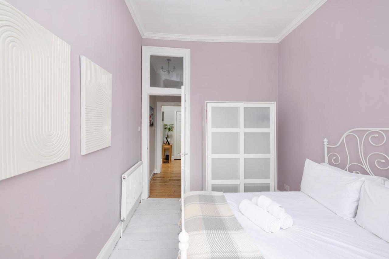 Altido Glamorous 2-Bed Flat Near Edinburgh Castle 외부 사진