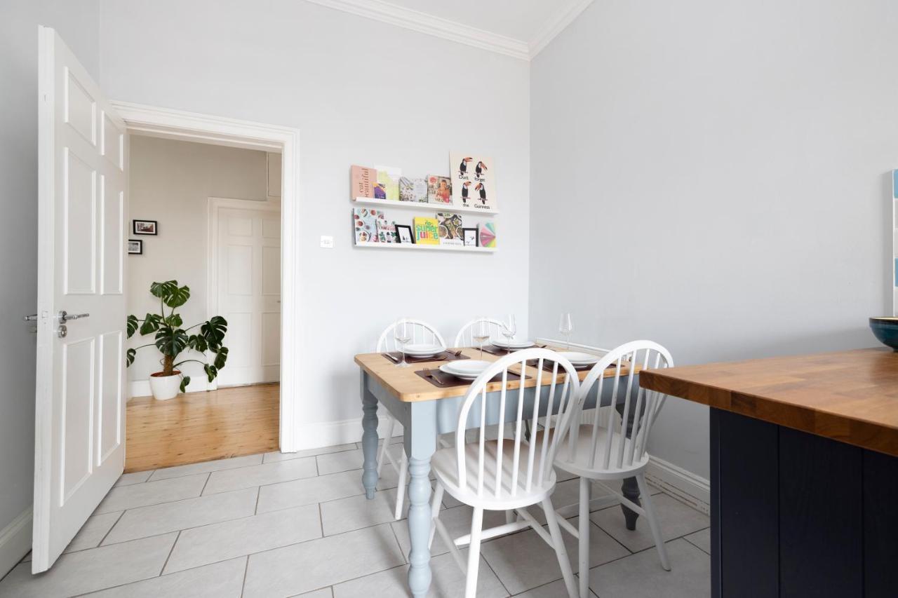 Altido Glamorous 2-Bed Flat Near Edinburgh Castle 외부 사진