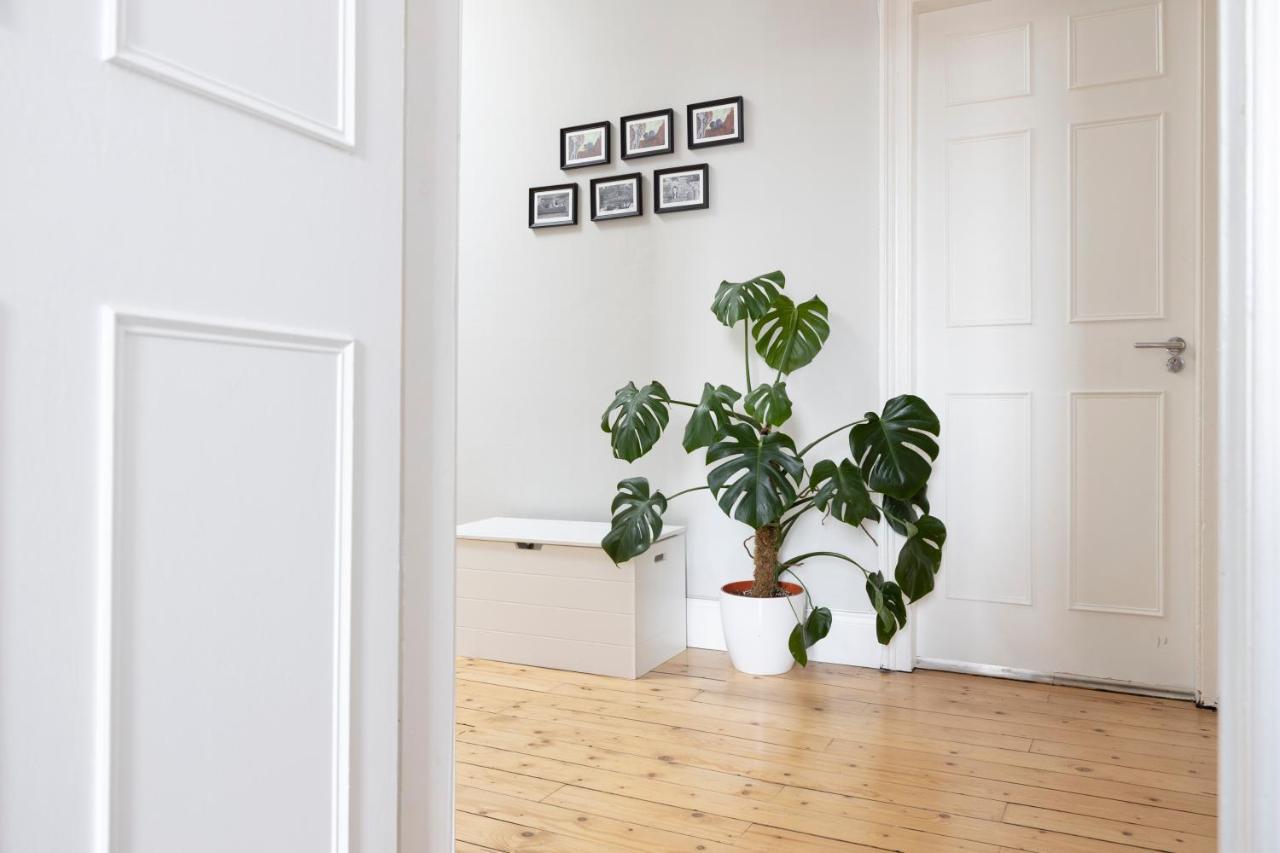 Altido Glamorous 2-Bed Flat Near Edinburgh Castle 외부 사진
