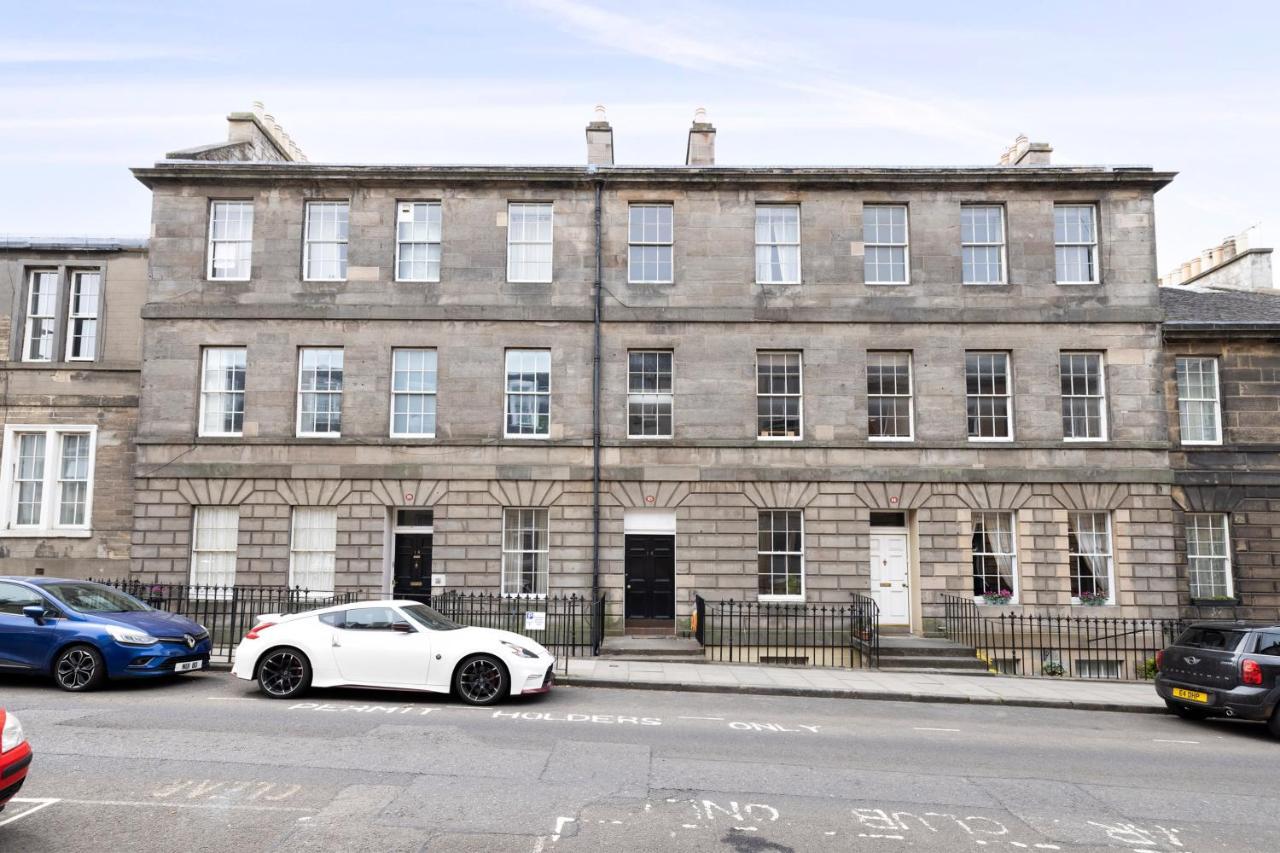 Altido Glamorous 2-Bed Flat Near Edinburgh Castle 외부 사진